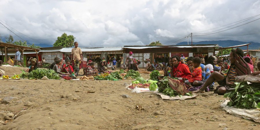 Daily market in Wamena